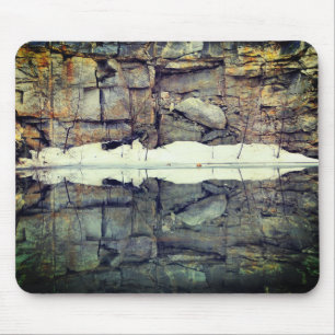 Granite Rock Quarry Wall Reflection #2 Natuur Muismat