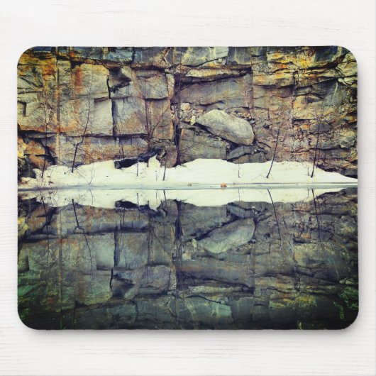 Granite Rock Quarry Wall Reflection #2 Natuur Muismat (Voorkant)