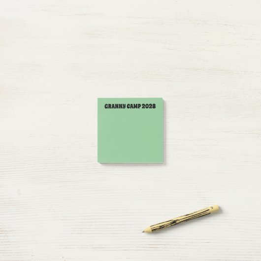 Granny Camp Retro Groene tekst Post-it® Notes (Op bureau)