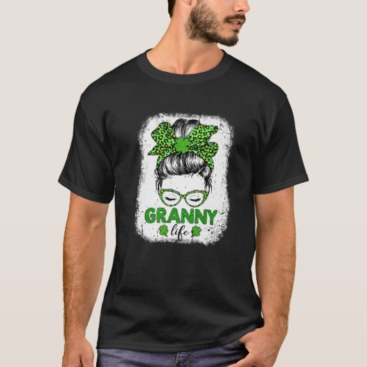 Granny Clover Messy Bun Leopard Funny St Patrick's T-shirt (Voorkant)