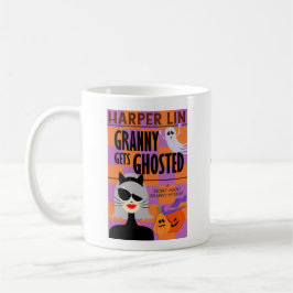 Granny Gets Ghosted door Harper Lin Boekomslag Mok