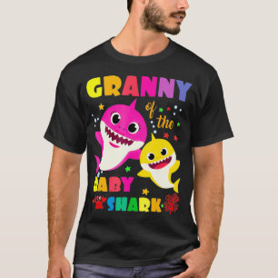 Granny of the Baby shark Birthday Granny Shark T-shirt