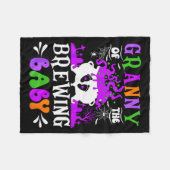 Granny Of The Brewing Baby Grandma To Be Halloween Fleece Deken (Voorkant (Horizontaal))