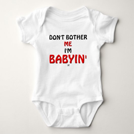 Grap over de driftbuien van baby's romper (Voorkant)