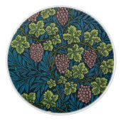  Grapevines with clusters of pink grapes  Keramische Knop (Voorkant)