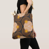 graphic floral tracery grid seamless pattern in go tote bag (Dichtbij)