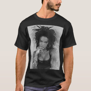 Graphic Girl die van Songwriter Singer-stijl houdt T-shirt
