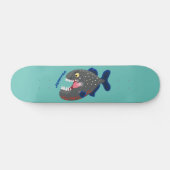 Grapjige piranha cartoon illustratie persoonlijk skateboard (Horizontaal)