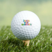 Grappen Onze Identiteit – Speelse Statement T-shir Golfballen (Insitu Shirt)