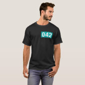 Grappig 42-jarig oud cadeaunummer 042 Patch 42nd B T-shirt (Voorkant volledig)