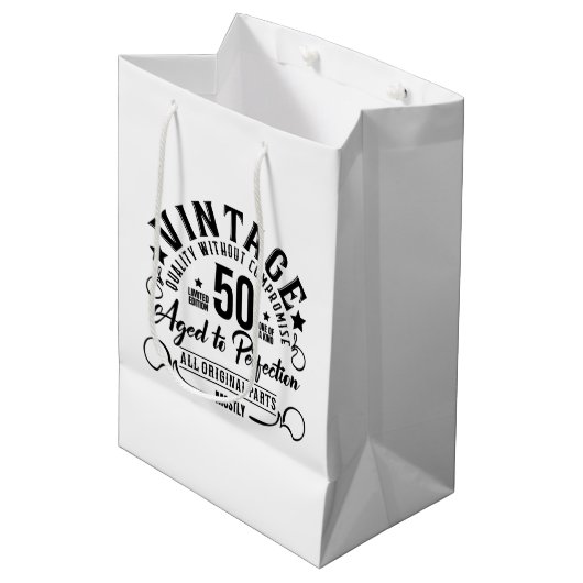 Grappig 50 verjaardagsfeestje medium cadeauzakje (Voorkant Gekanteld)