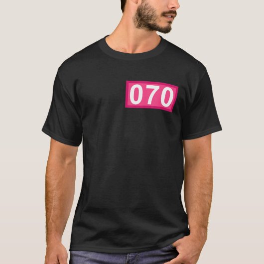 Grappig 70 jaar oud cadeaunummer 070 patch 70th Bi T-shirt (Voorkant)