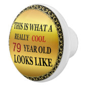 Grappig, 79-jarig uiterlijk keramische knop (Rechts)