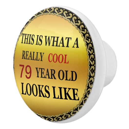 Grappig, 79-jarig uiterlijk keramische knop (Rechts)