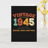 Grappig 80 jaar oud 1945  80ste verjaardagscadeau kaart (Gele Bloem)