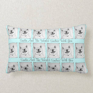 grappig afbeelding van akita glimlachend met sloga kussen