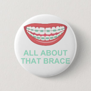 Grappig Alles over de Beugel Spot Ronde Button 5,7 Cm