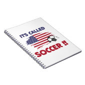 Grappig amerikaans vlaggetje heet SOCCER niet FOOT Notitieboek (Rechterzijde)