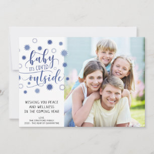 Grappig BABY VAN DE COVID BUITEN Typografie Blue Feestdagenkaart