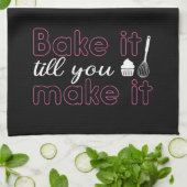 Grappig bakken tot je het roze geplakt hebt theedoek (Gevouwen)