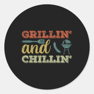 Grappig Bbq-shirt voor mannen Vintage Grillin And Ronde Sticker