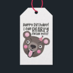 Grappig Beer Pun Verjaardag Cadeaulabel<br><div class="desc">Schattige en grappig verjaardagscadeau label cadeau te gebruiken bij het inpakken van een verjaardagscadeau voor kinderen! Tekening van een zeer opgewonden beer met een klein feestje pet op zijn hoofd gezegde "Happy Birthday! Ik kan mezelf nauwelijks bedwingen." Leuk kunstwerk met typografie en illustratie. Krijg een beetje giechelen uit je vrienden...</div>