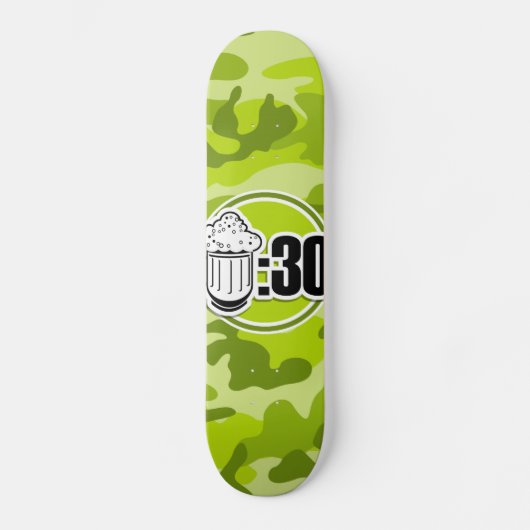 Grappig Bier : 30, felgroene camo, camouflage Persoonlijk Skateboard (Voorkant)