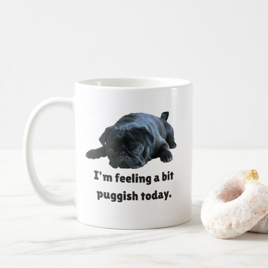 Grappig Black Pug - ik voel me een beetje gekleed Koffiemok (Met donut)