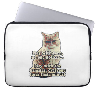 Grappig boze kat meme voor katten en kattenliefheb laptop sleeve