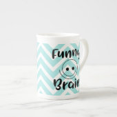 Grappig brein met gezicht porselein kop (Voorkant rechts)