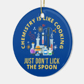 Grappig chemie is als koken, niet aansteken keramisch ornament (Links)