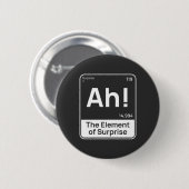 Grappig Chemie-ontwerp – Element van Verrassing “A Ronde Button 5,7 Cm (Voorkant /achterkant)
