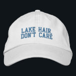 Grappig citaat Lake Hair Don't Care Blue Geborduurde Pet<br><div class="desc">Lake Hair,  Don't Care - Grappig Gezegde in leuke blauw blokbelettering. Kan gepersonaliseerd worden. Neem contact met mij op met eventuele vragen of verzoeken.</div>