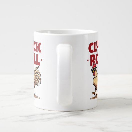 Grappig "Cluck & Roll" Cool Rooster Cartoon ontwer Grote Koffiekop (Achterkant)