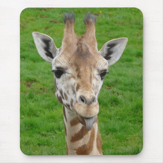 Grappig dat Giraffe Tongue eruit trekt. Muismat (Voorkant)