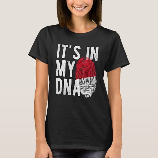 Grappig dat het in mijn DNA Indonesië vlag Vingera T-shirt (Voorkant)