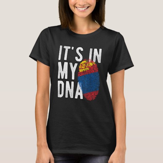 Grappig dat het in mijn DNA-Mongoliaanse vlag Fing T-shirt (Voorkant)
