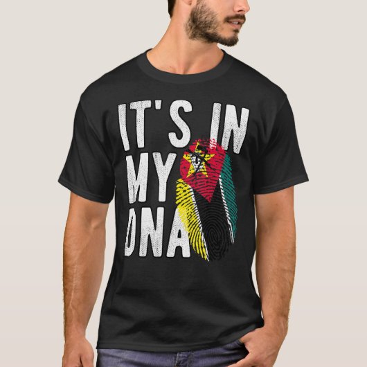 Grappig dat het in mijn DNA Mozambique vlag Finger T-shirt (Voorkant)