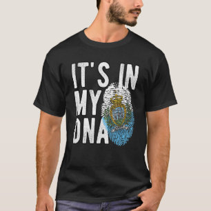 Grappig dat het in mijn DNA-San Marino vlag Finger T-shirt