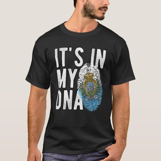 Grappig dat het in mijn DNA-San Marino vlag Finger T-shirt (Voorkant)