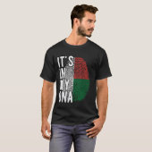 Grappig dat het in mijn DNA zit Madagaskar vlag Vi T-shirt (Voorkant volledig)