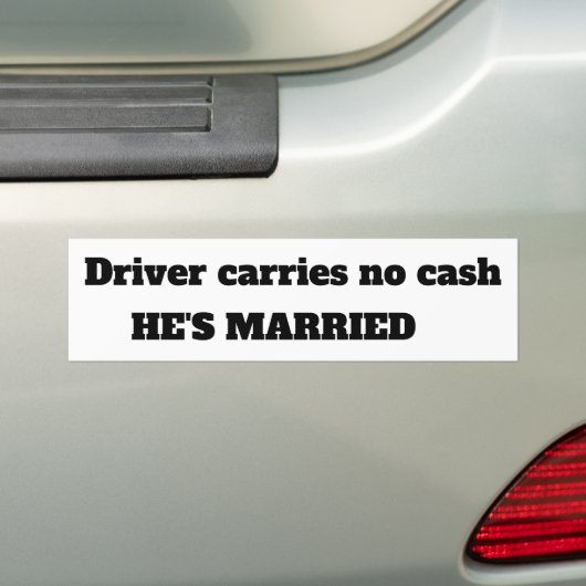 Grappig dat hij getrouwd is bumpersticker (Op auto)