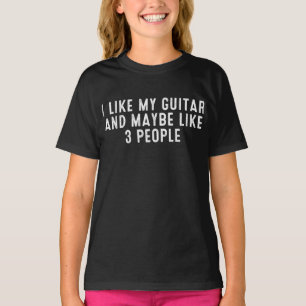 Grappig dat ik van mijn gitaar hou en misschien va t-shirt
