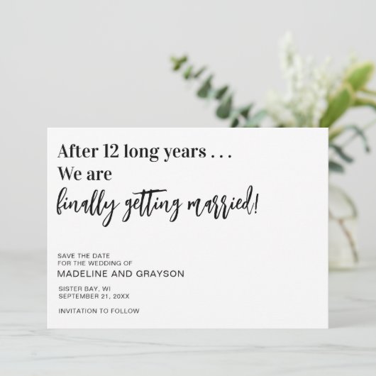 Grappig dat je eindelijk de datum verdeelt save the date (Staand voorkant)