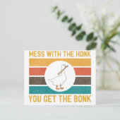 Grappig dat je met de honk de bal krijgt. briefkaart (Staand voorkant)