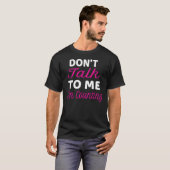 Grappig dat Knitters met me praten over mij. T-shirt (Voorkant volledig)