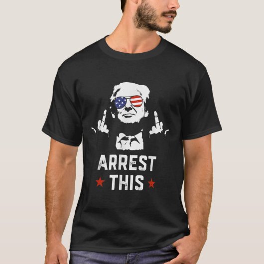 Grappig dat Trump dit Donald Trump-midden arrestee T-shirt (Voorkant)