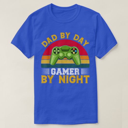 Grappig dat vader op dag gamer is op nachtelijke v t-shirt (Design voorkant)