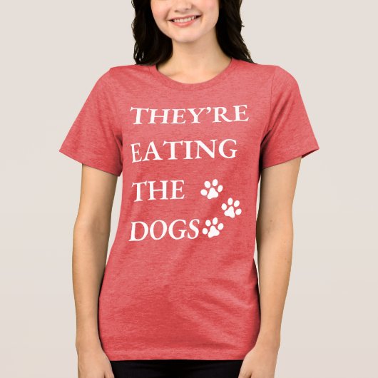 Grappig dat ze de honden in Springfield opeten Tri-Blend Shirt (Voorkant)