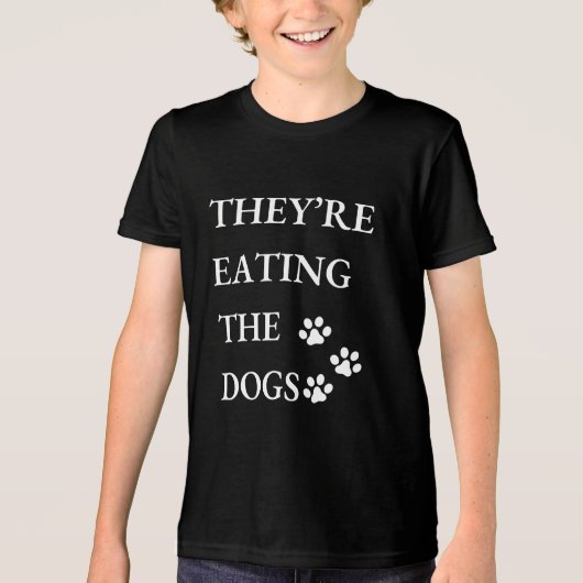 Grappig dat ze de honden in Springfield opeten Tri-Blend Shirt (Voorkant)